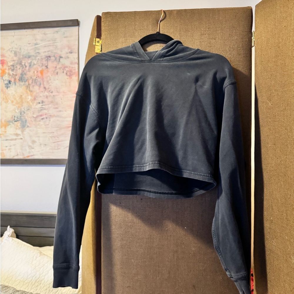 Lululemon Black Cropped Hoodie